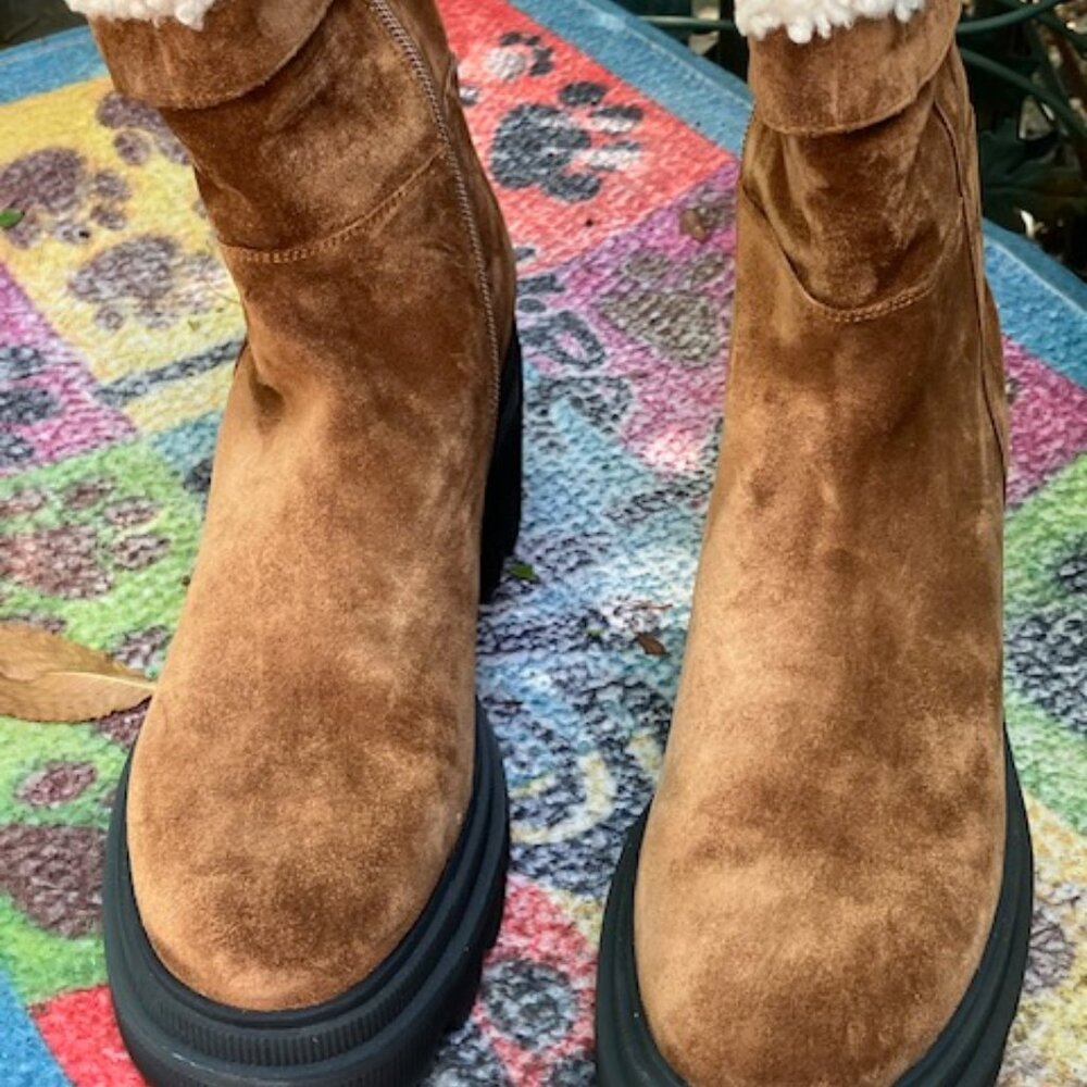 Size 8 Suede Voile Blanche Boots